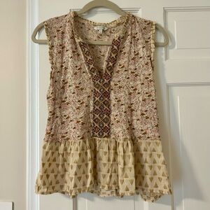 Lucky brand top. Size S.